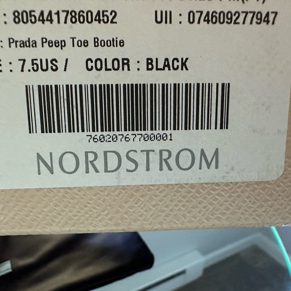 Prada peep toes bootie , leather. Black color. - Picture 5 of 8